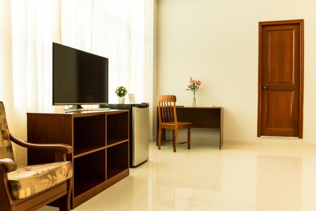 Cumbaza Hotel & Convenciones Tarapoto Luaran gambar