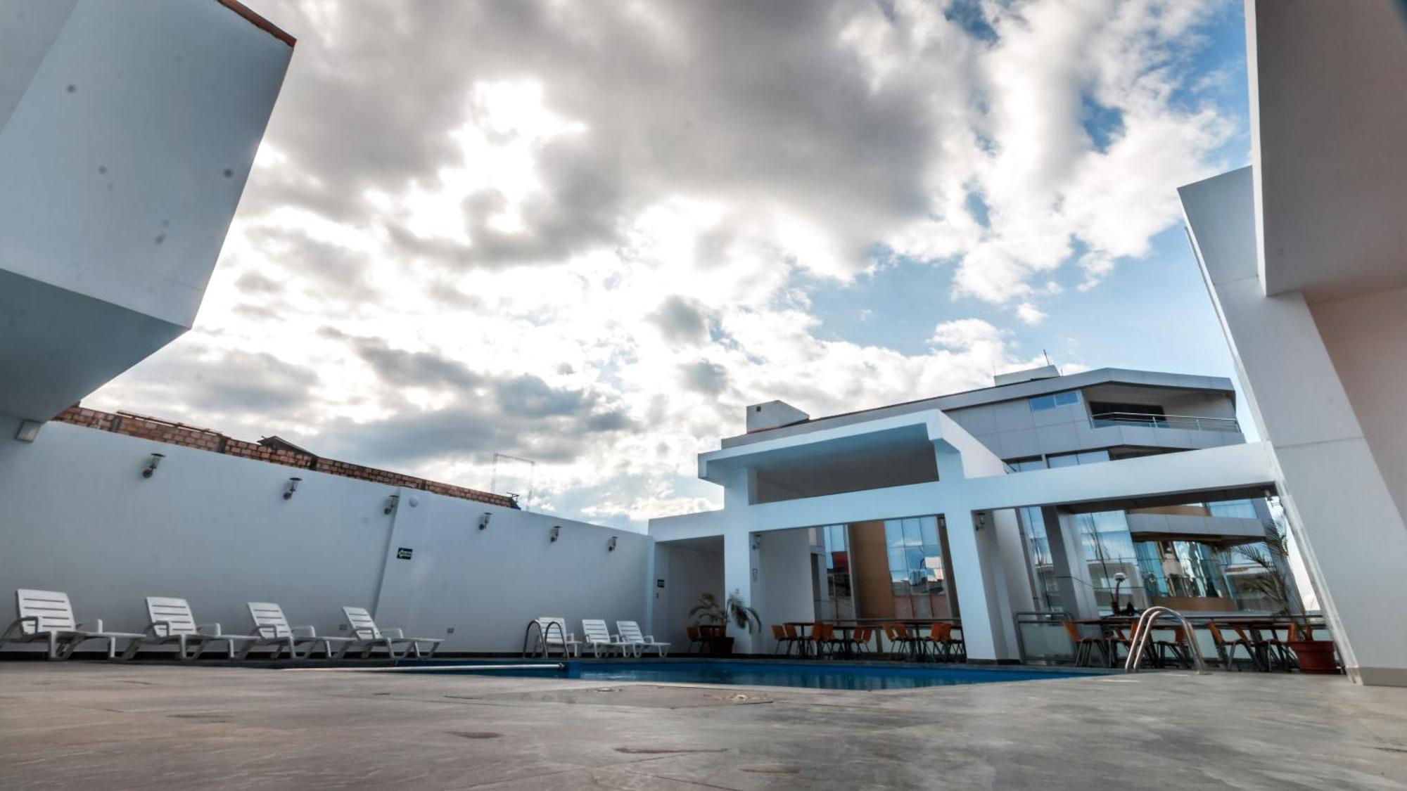 Cumbaza Hotel & Convenciones Tarapoto Luaran gambar