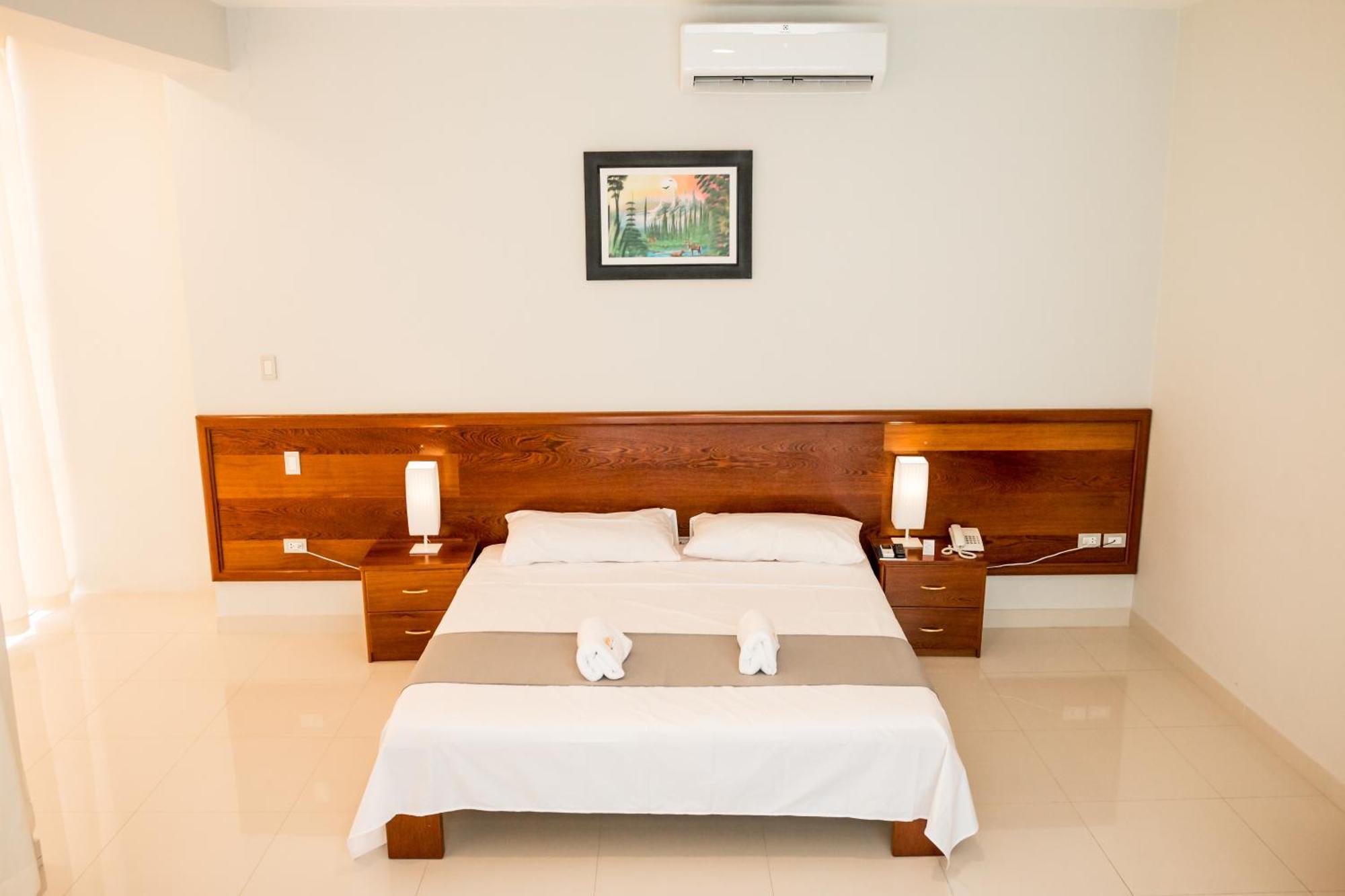 Cumbaza Hotel & Convenciones Tarapoto Luaran gambar