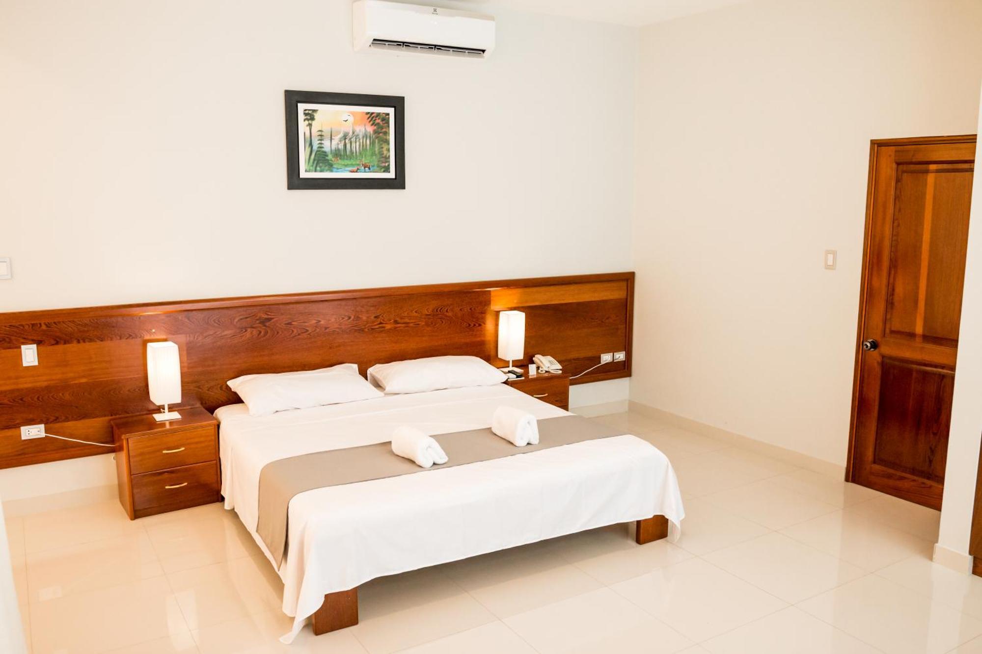 Cumbaza Hotel & Convenciones Tarapoto Luaran gambar